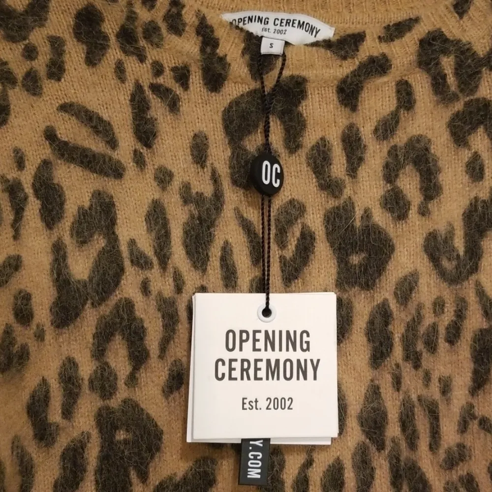 đź’•OPENING CEREMONYđź’• Cheetah Fur Crew Neck Sweater Small S NWT - Image 4