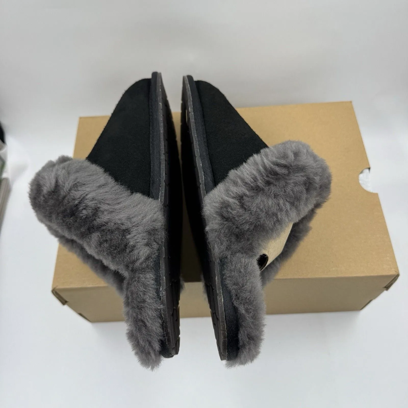 Ugg Australia Women’s Scuffette II Slippers – Suede Black/Grey – Size 8 New - Image 11