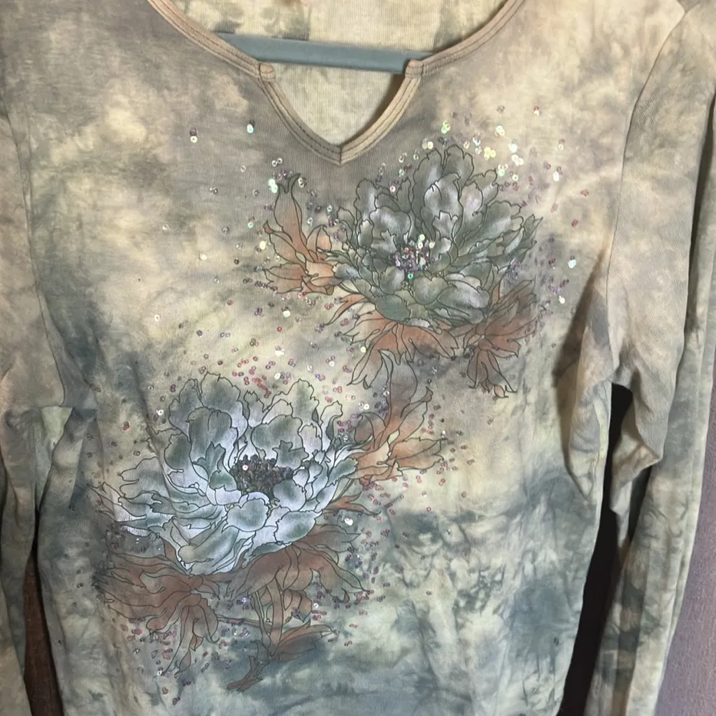 FINAL MARKDOWN Susan Lawrence Graphic t shirt large - Image 2