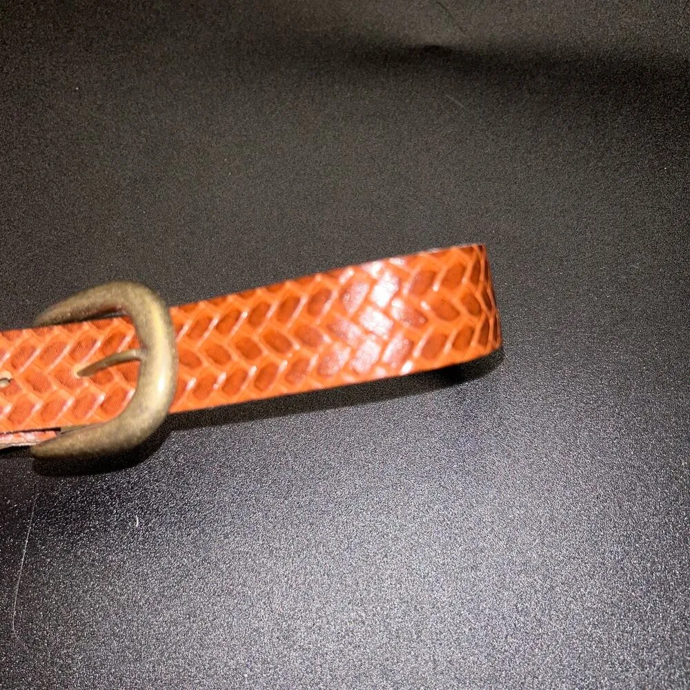 Women's Brown Faux Leather Textured Adjustable Belt Size 8 - Image 5