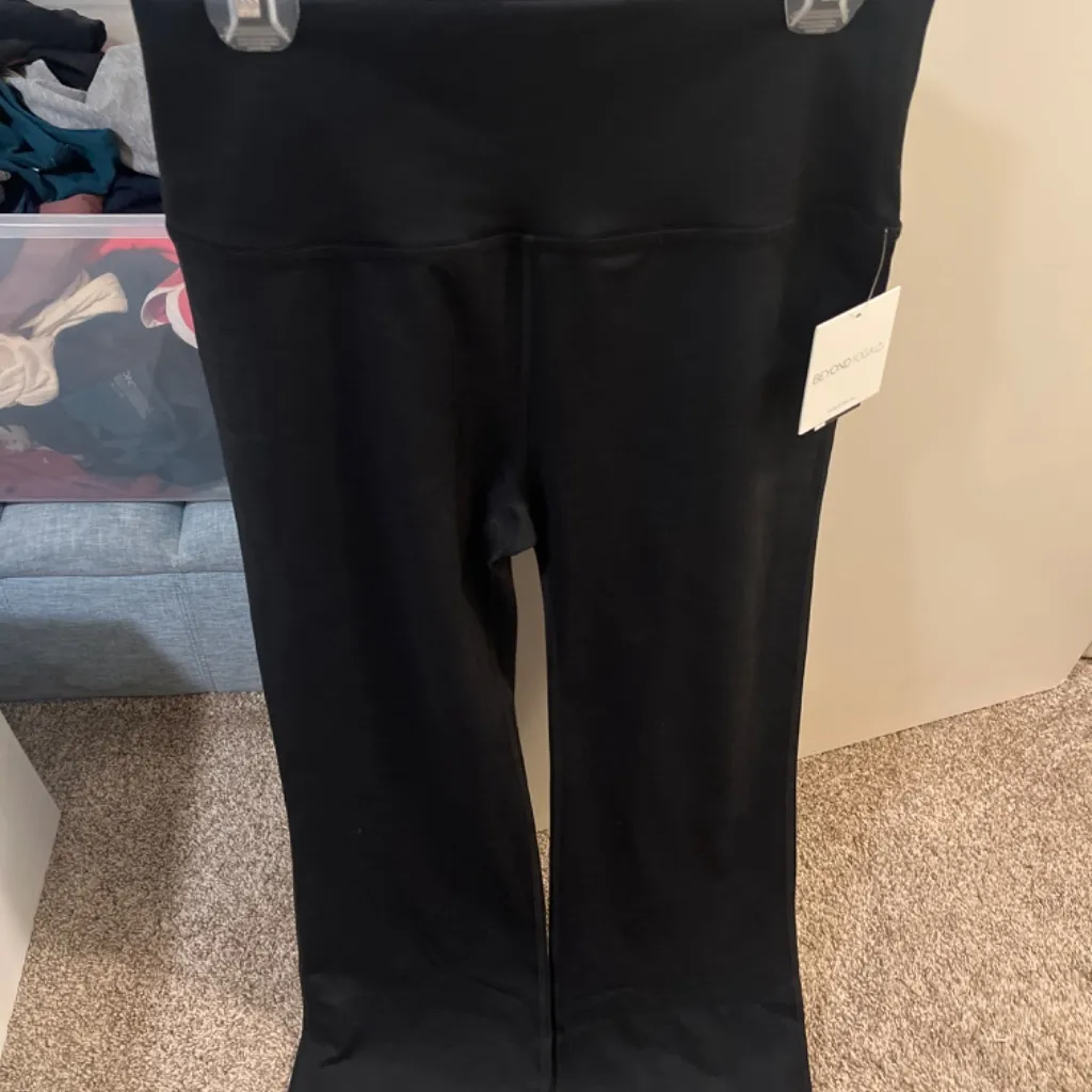 Beyond yoga, black flare, pant new with tags extra-large - Image 2