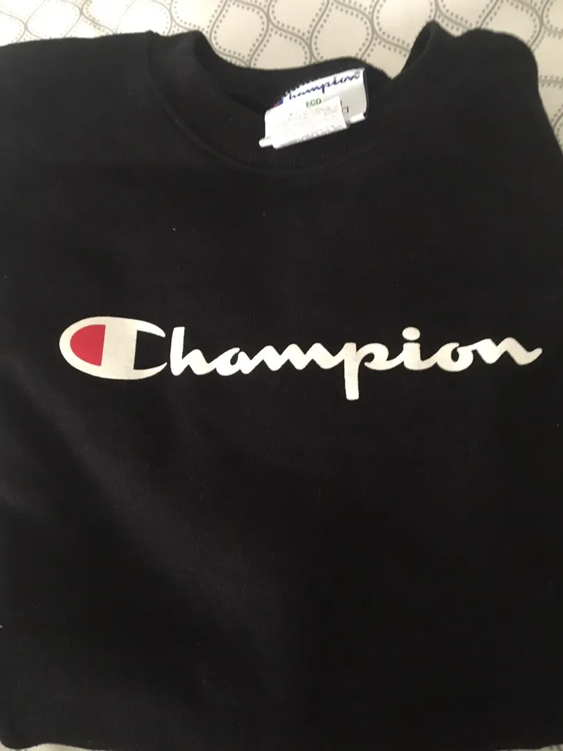 Champion NWOT  Black Sweatshirt - Image 3