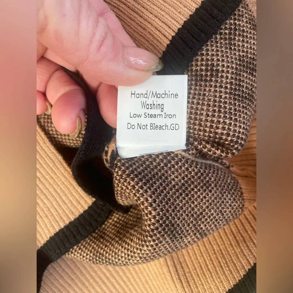 Cropped leopard / animal print women’s cardigan sweater, bow front, brown/back;L Brown Size L - Image 5