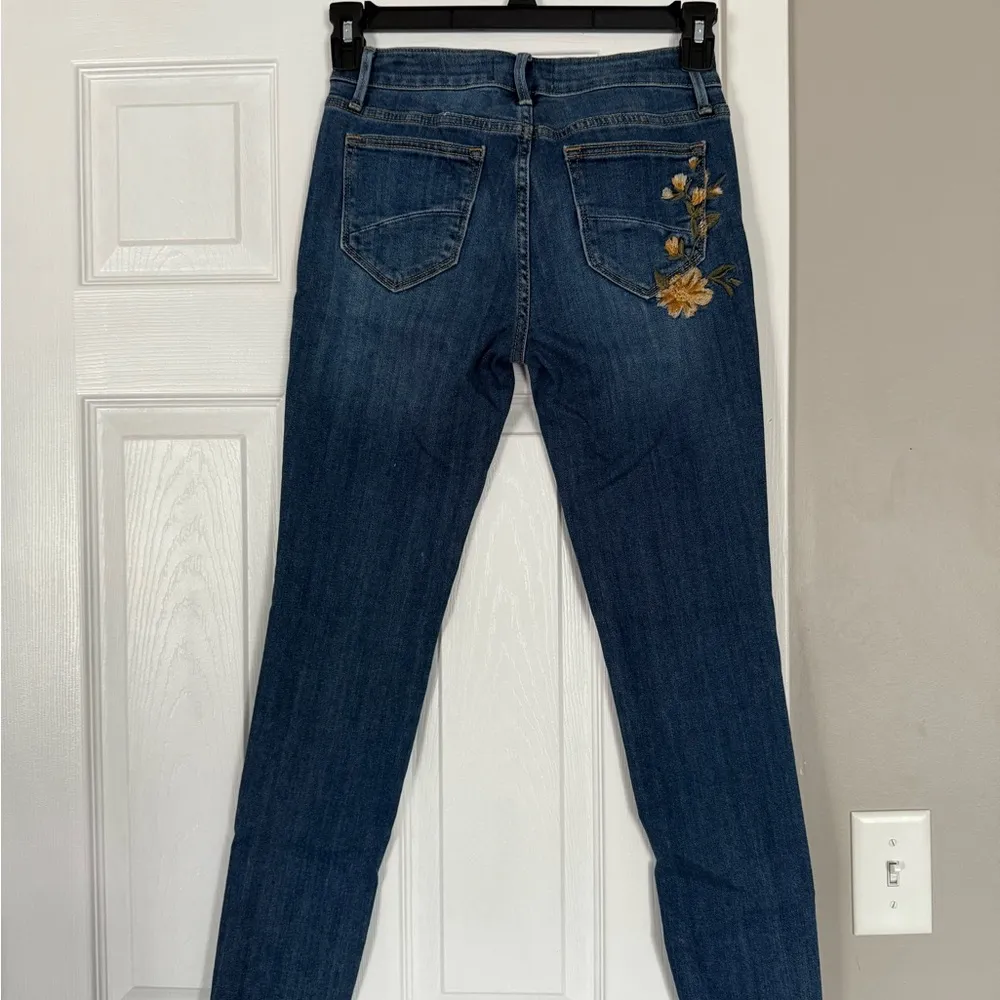 Driftwood Floral Embroidered Jackie Denim Jeans - Image 9