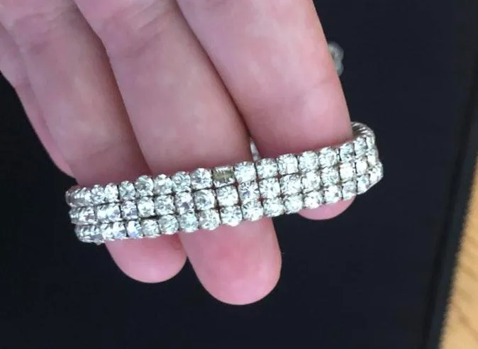 matching necklace & bracelet Silver - Image 3