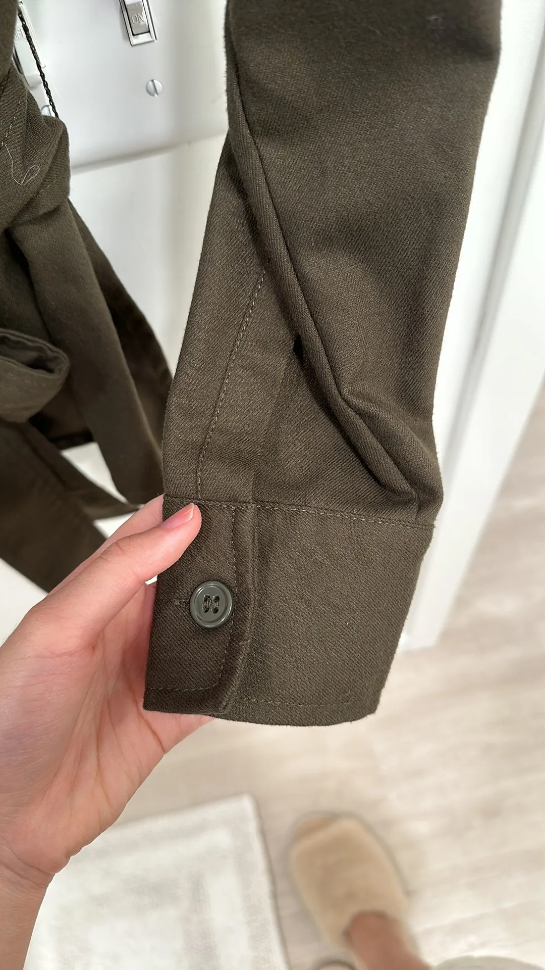 Belted Green Pocket Shirt - Image 5