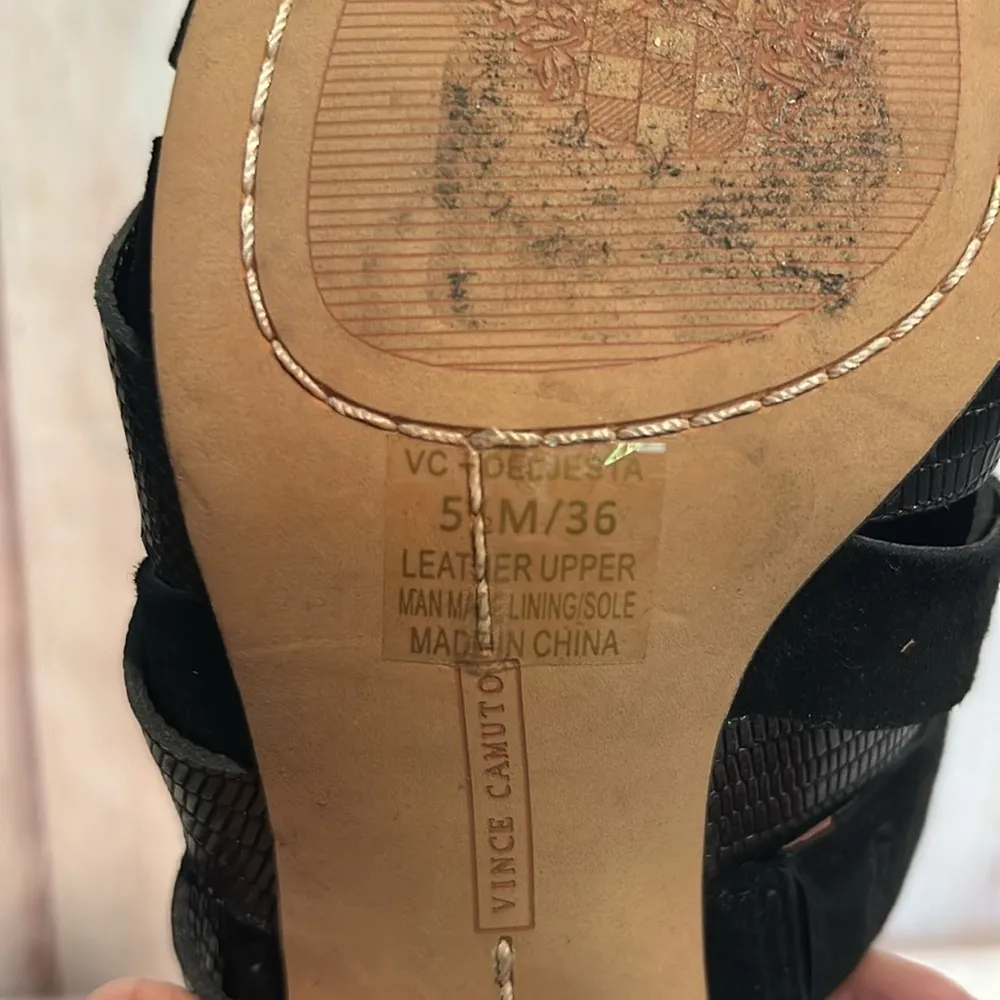 NWOT Vince Camuto Deljesta Sandal - Image 10