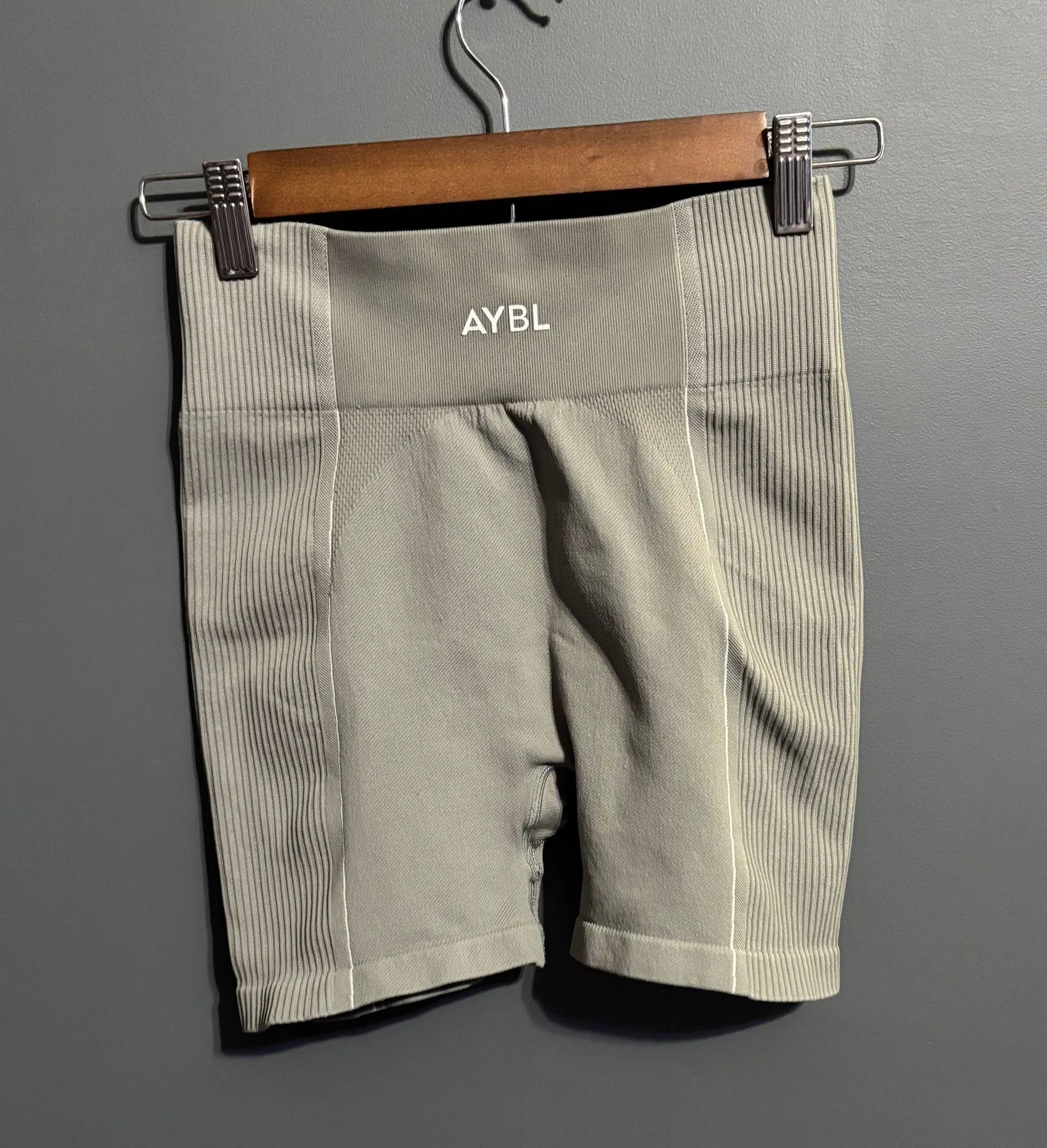 Seamless Gym Shorts - Image 3