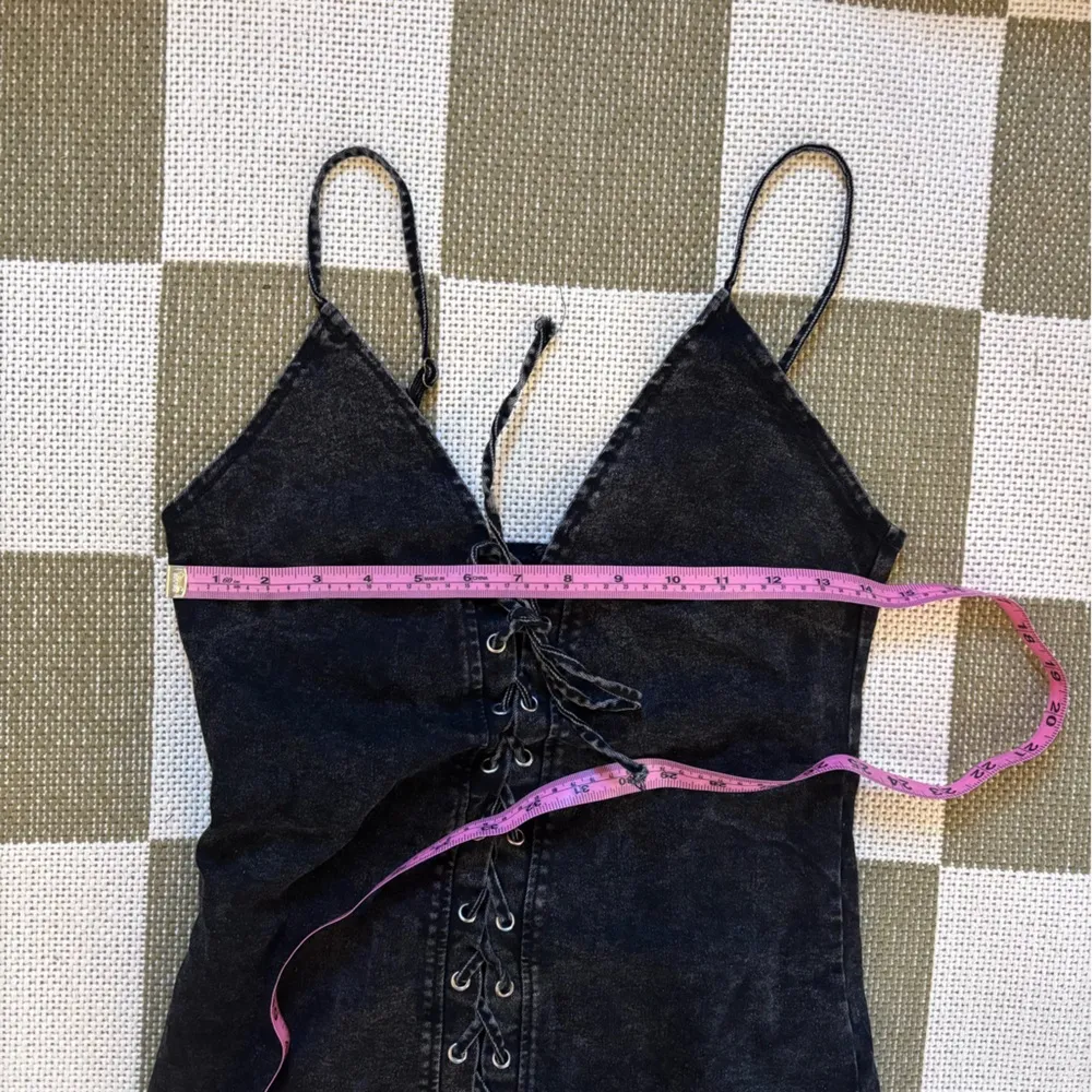 Black Lace - Image 4