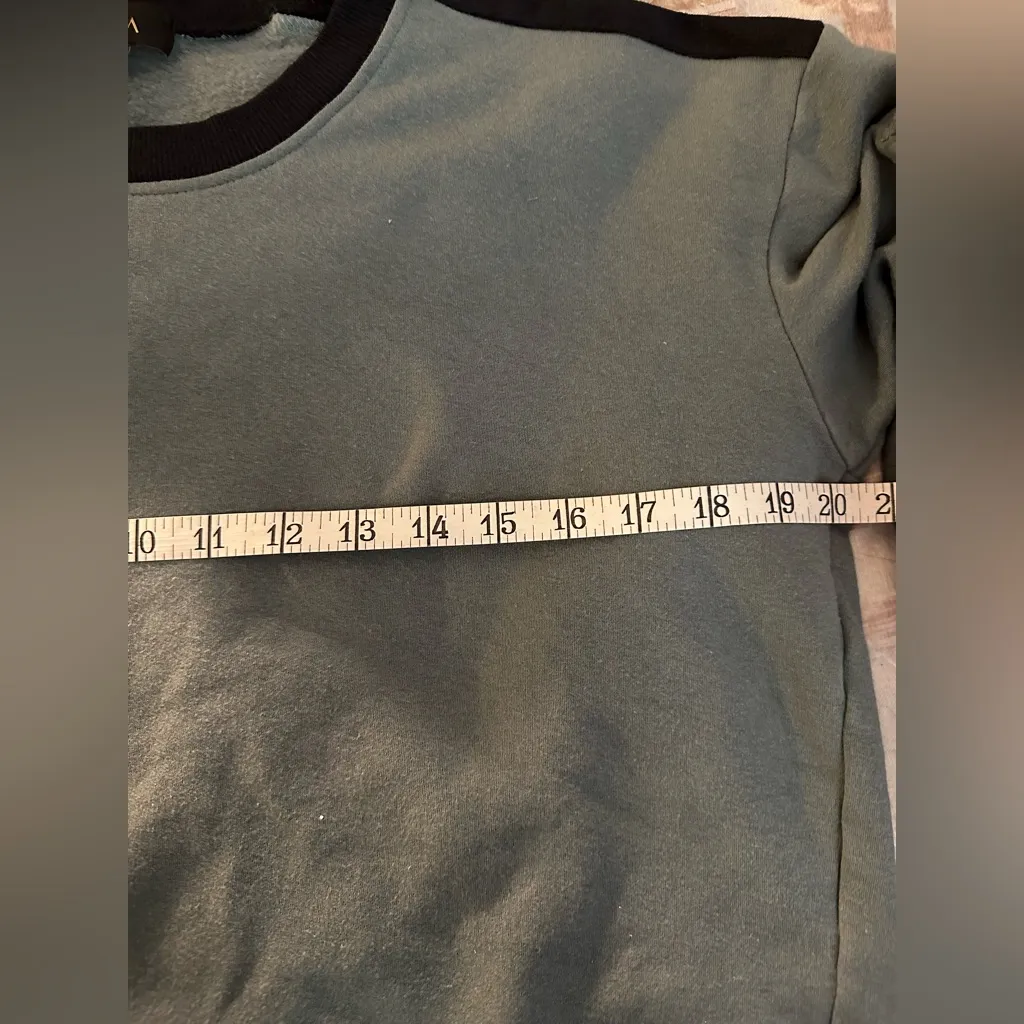 ALALA Vail Large Sweatshirt And Medium Joggers - Image 11