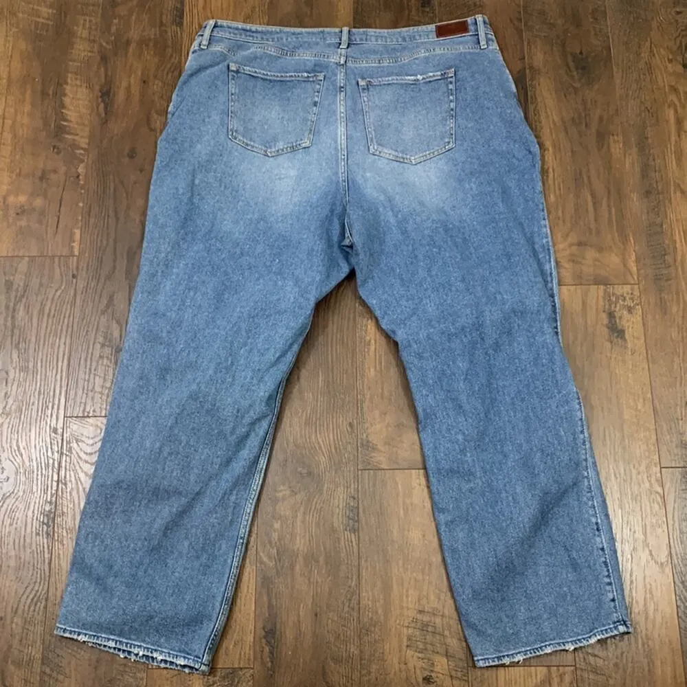 Hollister Ultra High-Rise Dad Jean Busted Knees Jeans - Image 6