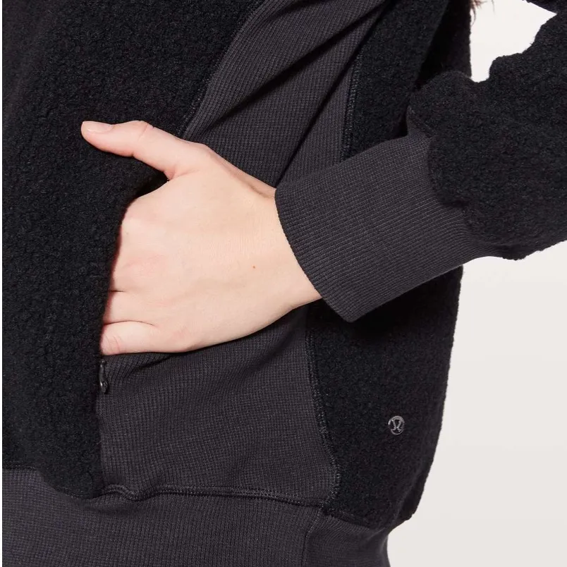 Lululemon  Stand Out Sherpa Half Zip Pullover in Black - Image 12