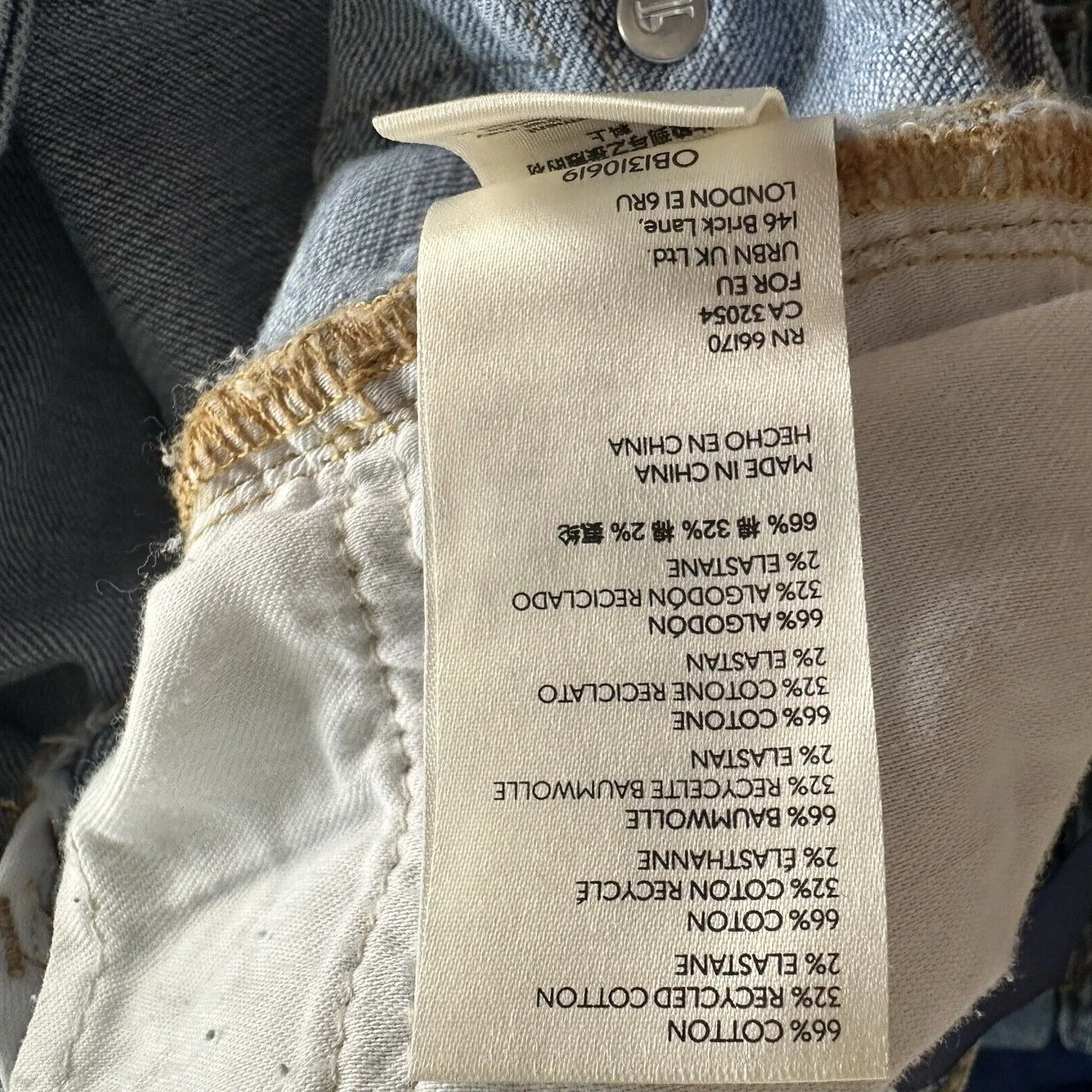 Pilcro by Anthropologie Distressed Slim Boyfriend Crop Jeans Size 26 - Image 8