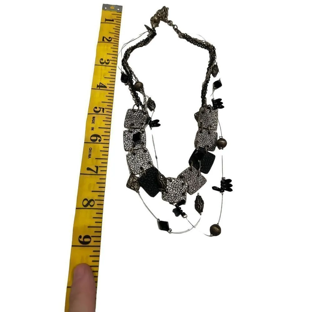 Triple layered black and silver statement necklace - Image 2