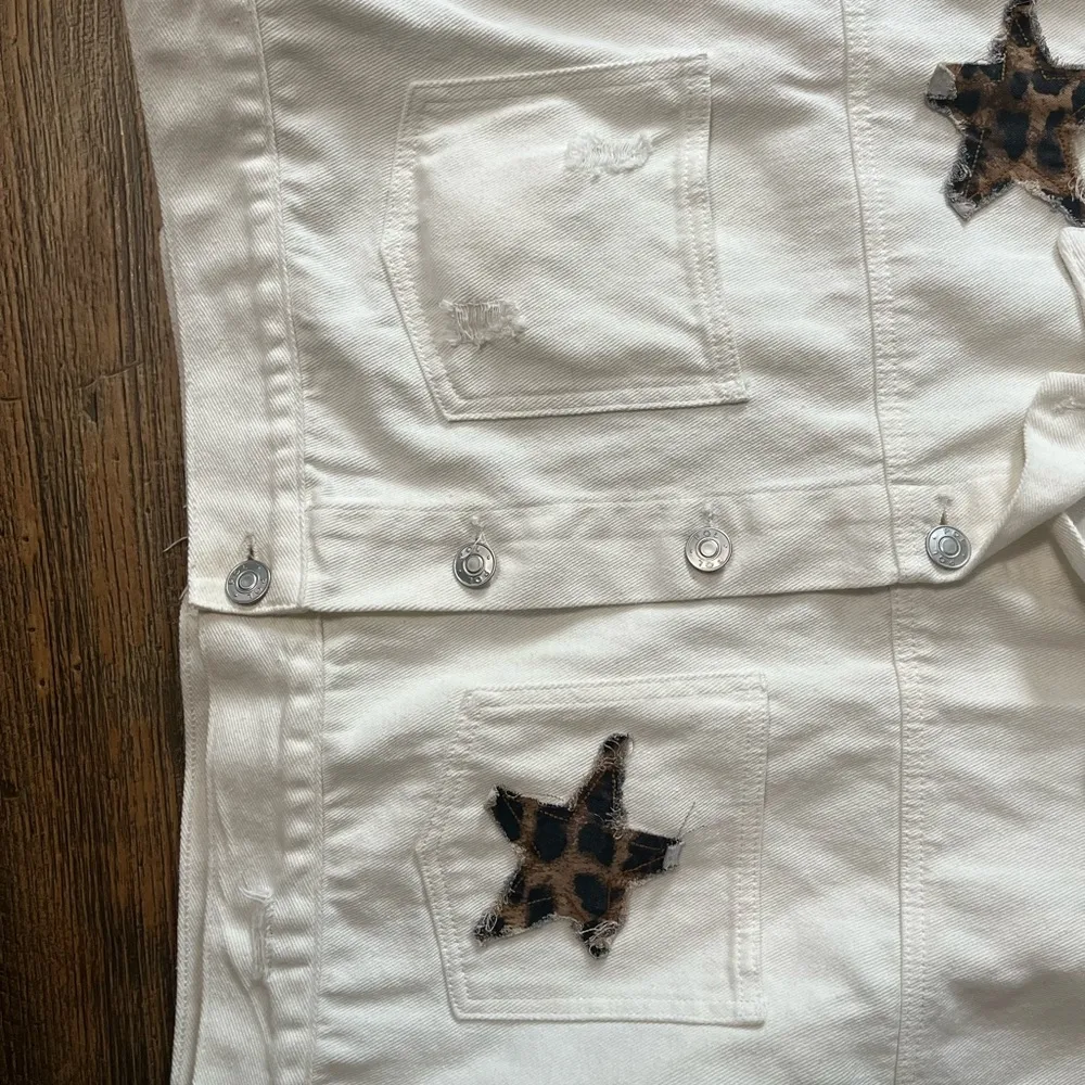POL White Jean Jacket with Star Accents NWT - Image 4