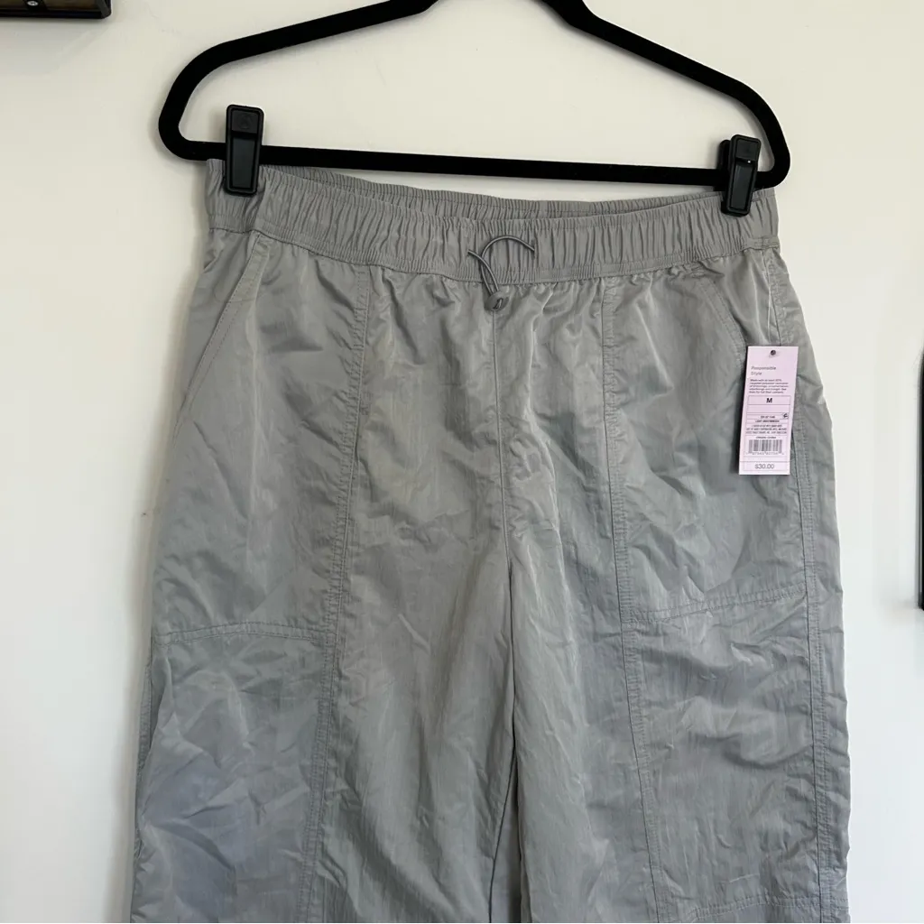 NWT Wild Fable Gray Elastic Pull On Waist Track Pants Size Medium - Image 3