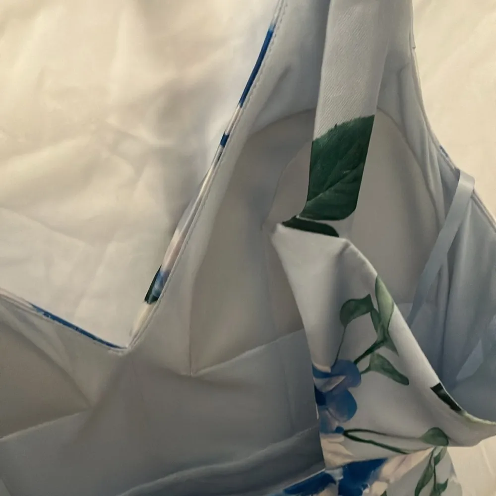 Sequin Hearts: Blue/White Flower Dress- Open Back with zipper back- tulle hem- 9 - Image 12