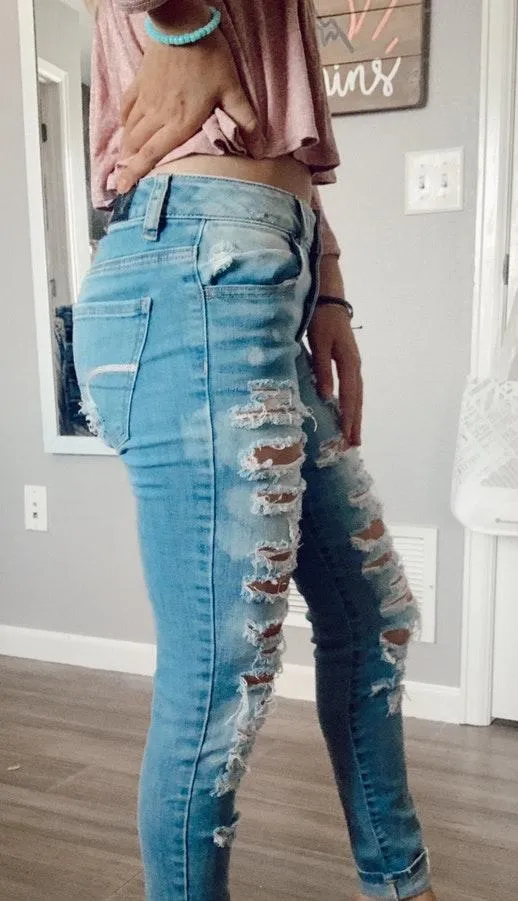 American Eagle Outfitters Ripped Jeans - Image 7