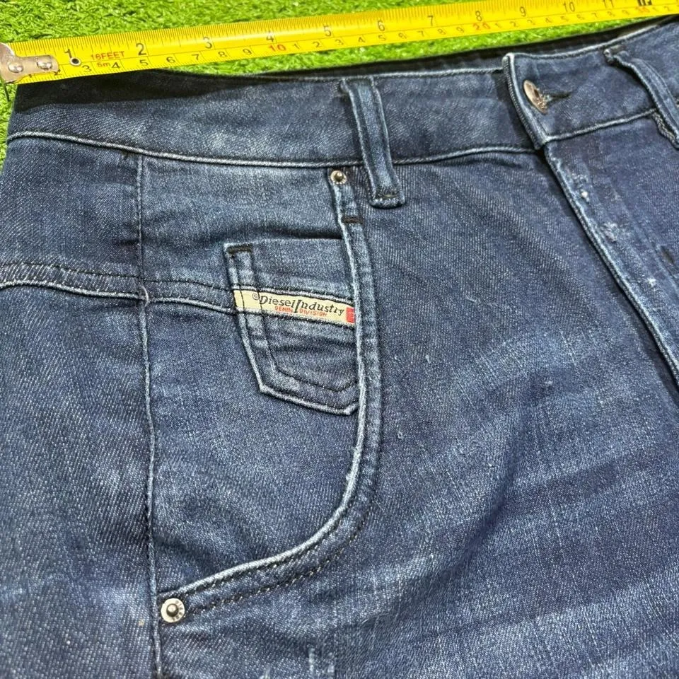 Diesel Fayza Relaxed-Boyfriend Low Waist Stretch Women's Blue Jeans sz W27 L30 - Image 5