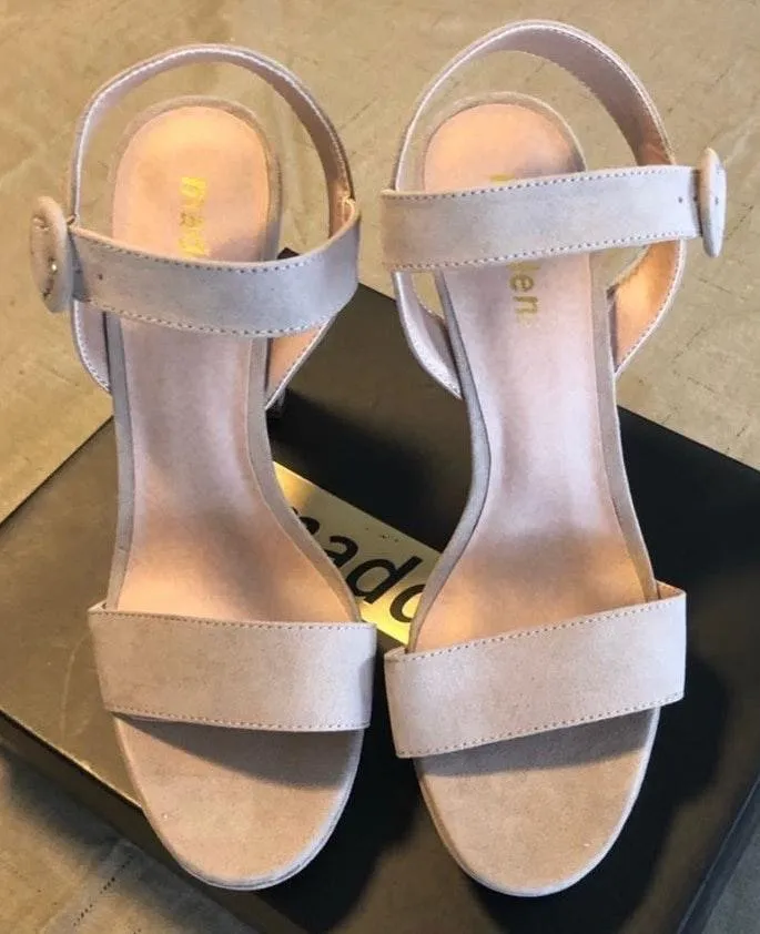 Madden NYC Nude Reese Platform High Heels-10 - Image 4