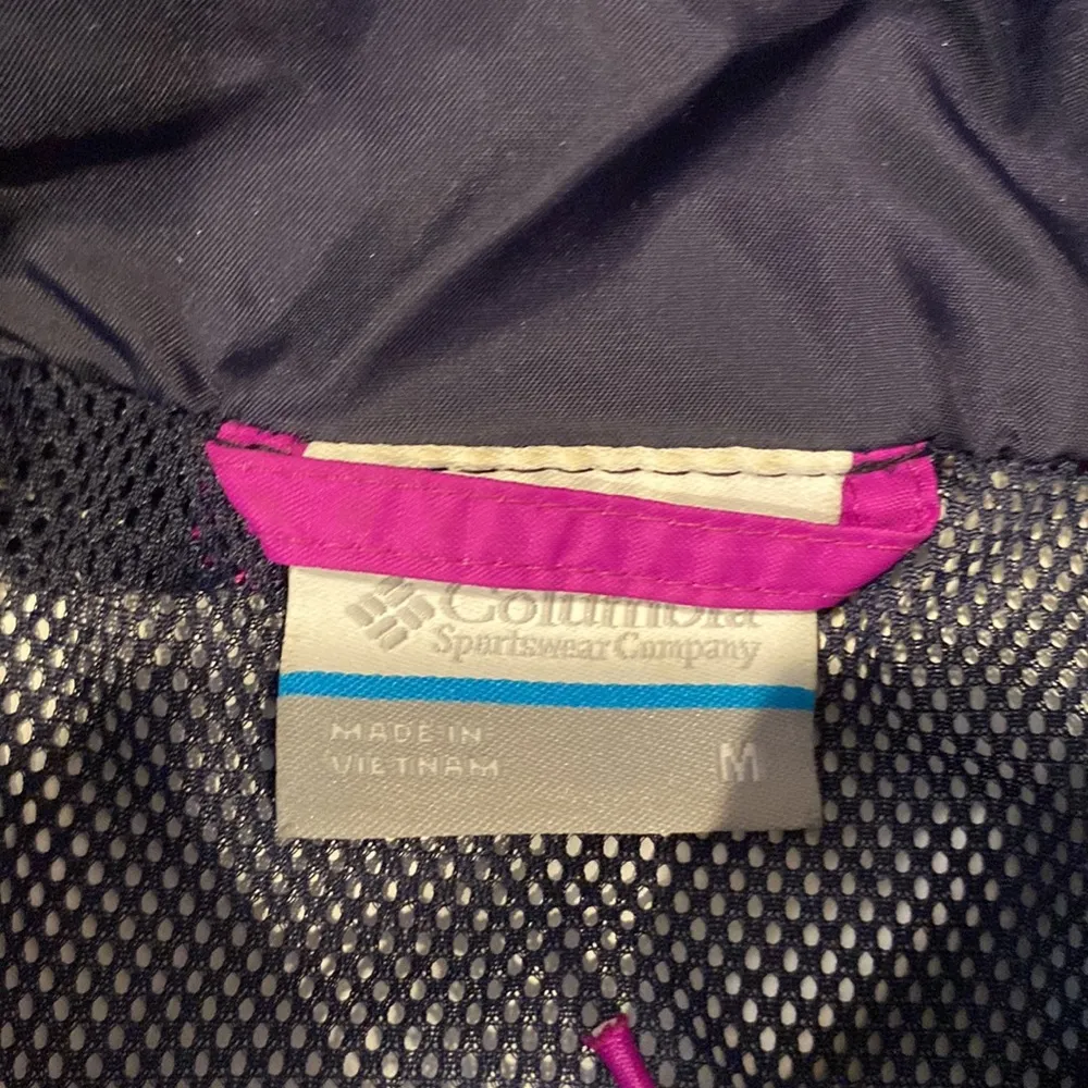 Columbia Omni-Tech Purple Hooded Packable Rain Jacket SIZE M - Image 4