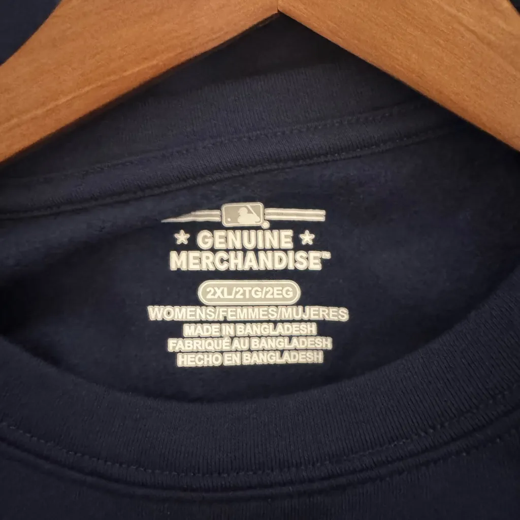 NWT! Women’s Minnesota Twins Baseball navy blue crew neck sweatshirt XXL - Image 2