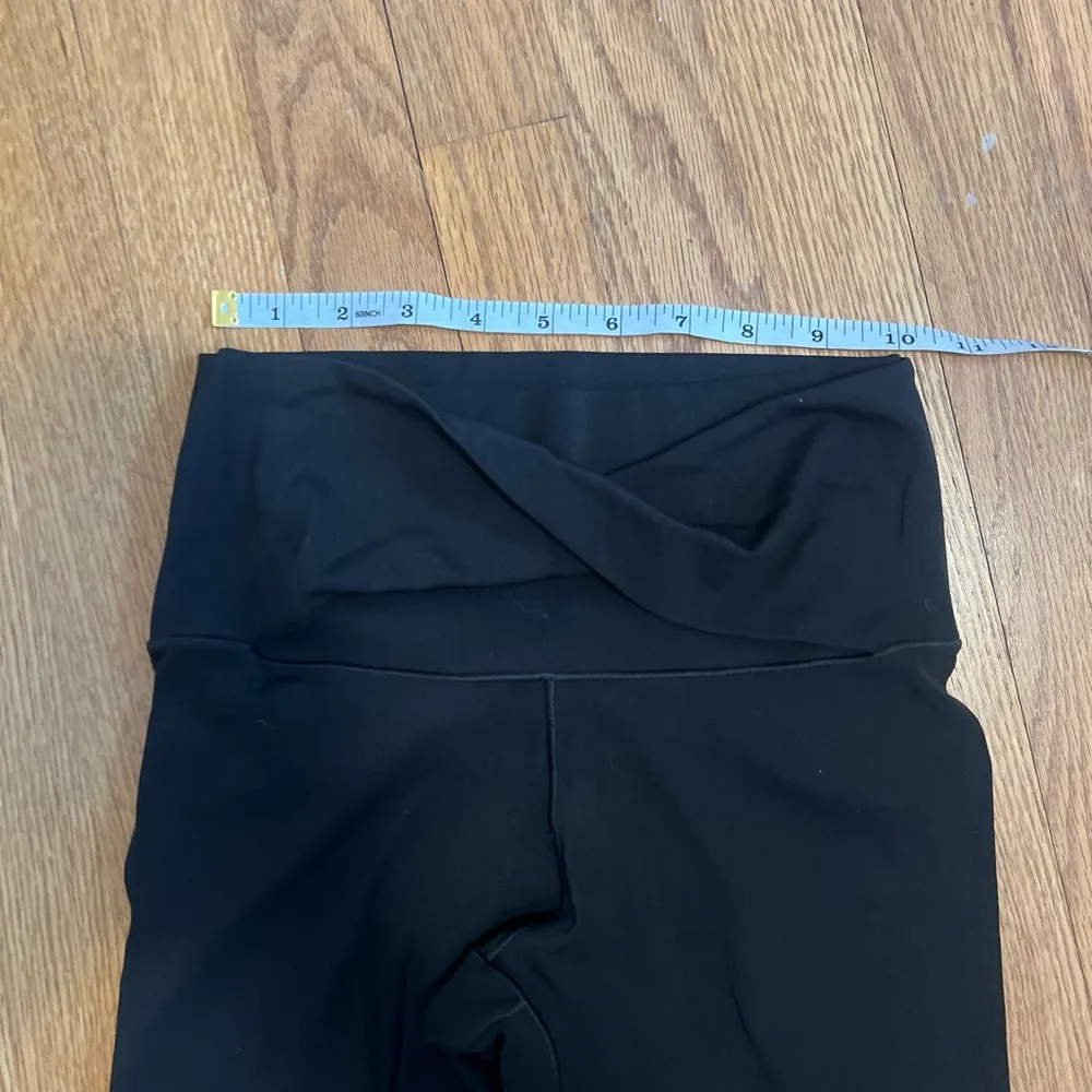 Aerie Real Me with twist 7/8 Black Leggings size small - Image 2