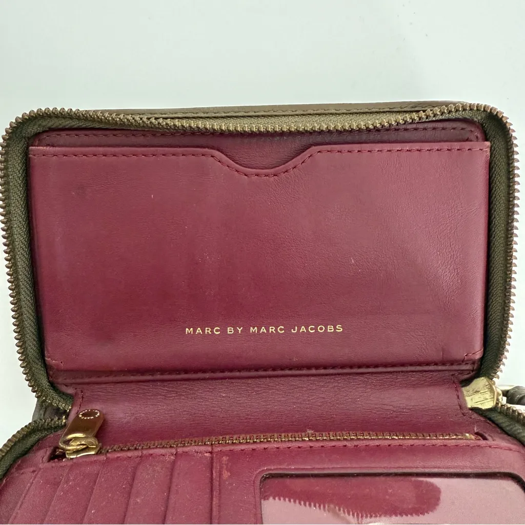 Marc by Marc Jacobs Brown Leather Wristlet - Image 5
