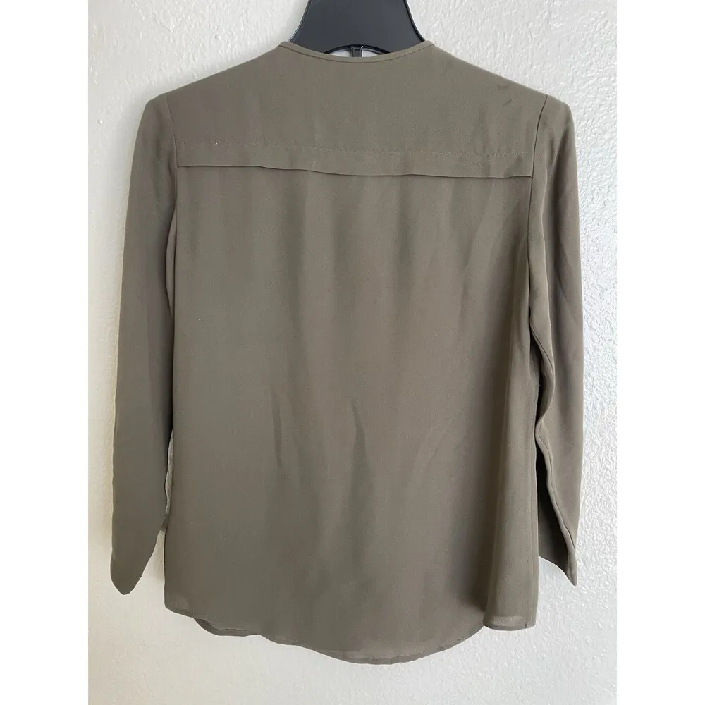 $295 Theory Women’s 3/4 Sleeves Button Down blouse 100% Silk Olive Green Sz P - Image 3