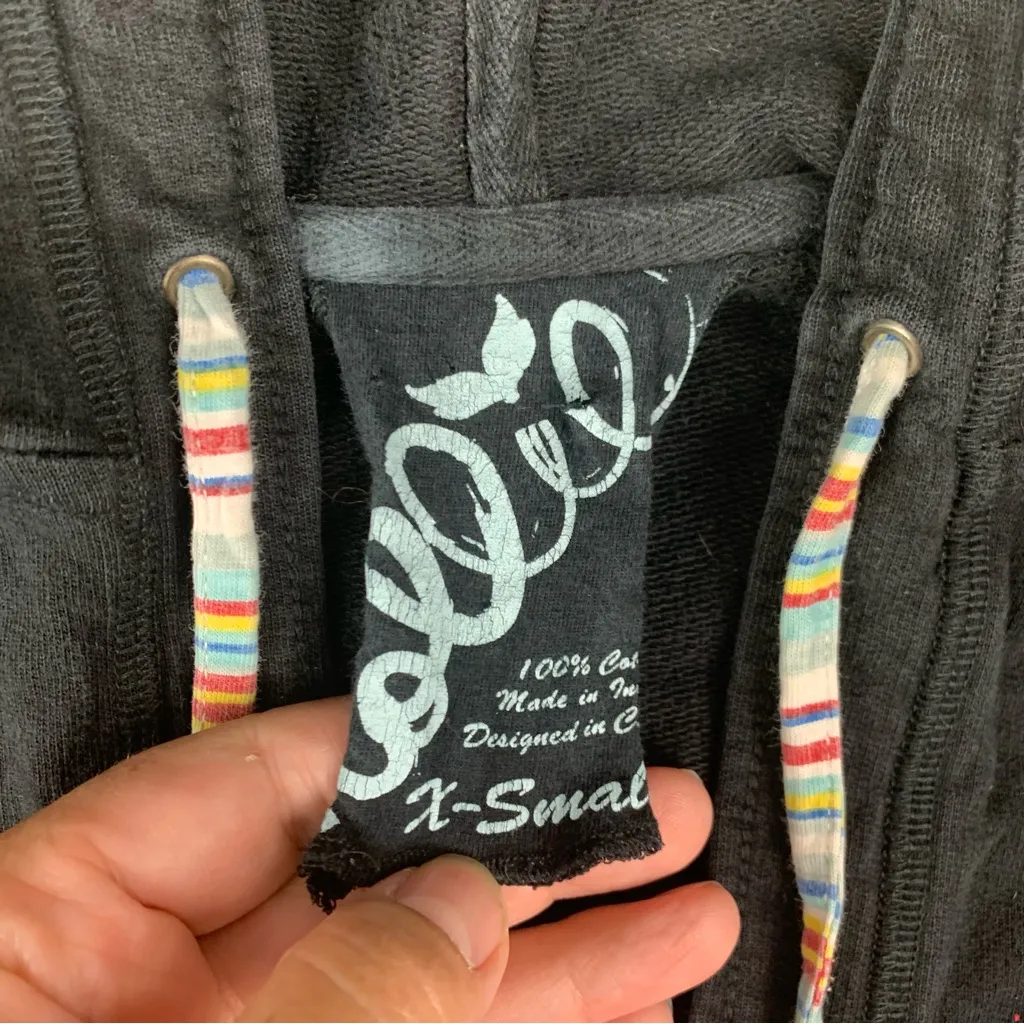 Nollie size XS y2k black bird Hoodie skater Colorful v neck - Image 3