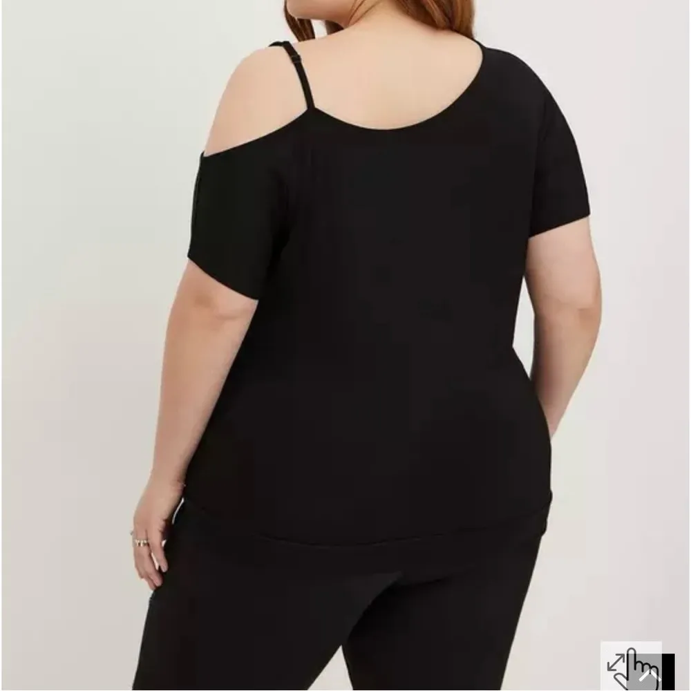 Torrid NWT Graphic Classic Fit Super Soft Off Shoulder Strappy Tee Size 1 - Image 3