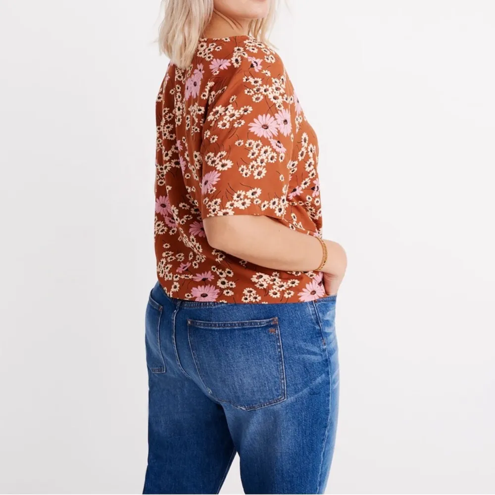 Madewell Novel Tie-Front Top in Hillside Daisies Size 3X - Image 3