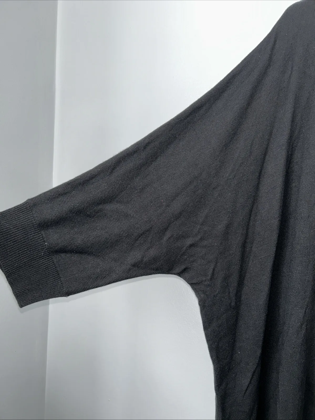 Women’s Oversized Knit With V - Image 5