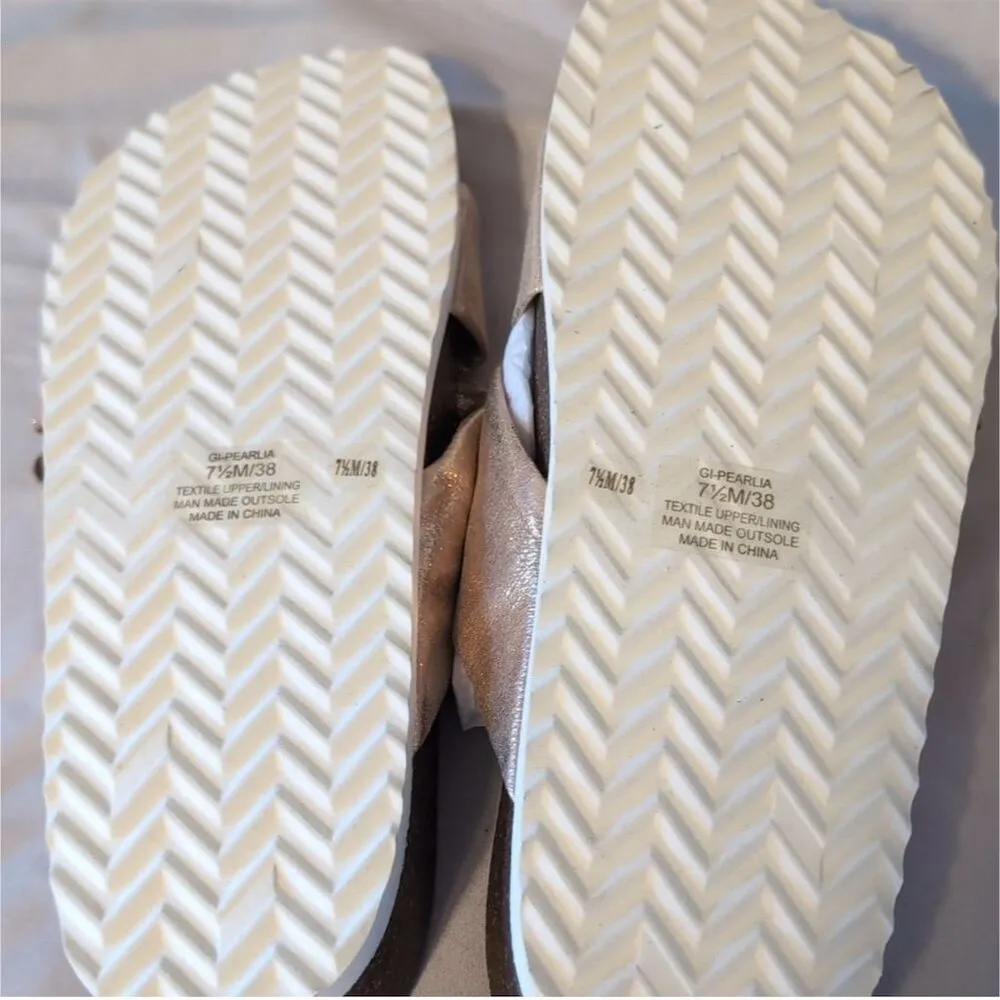 G.I.L.I. Women's Pearlia Slip - Image 3