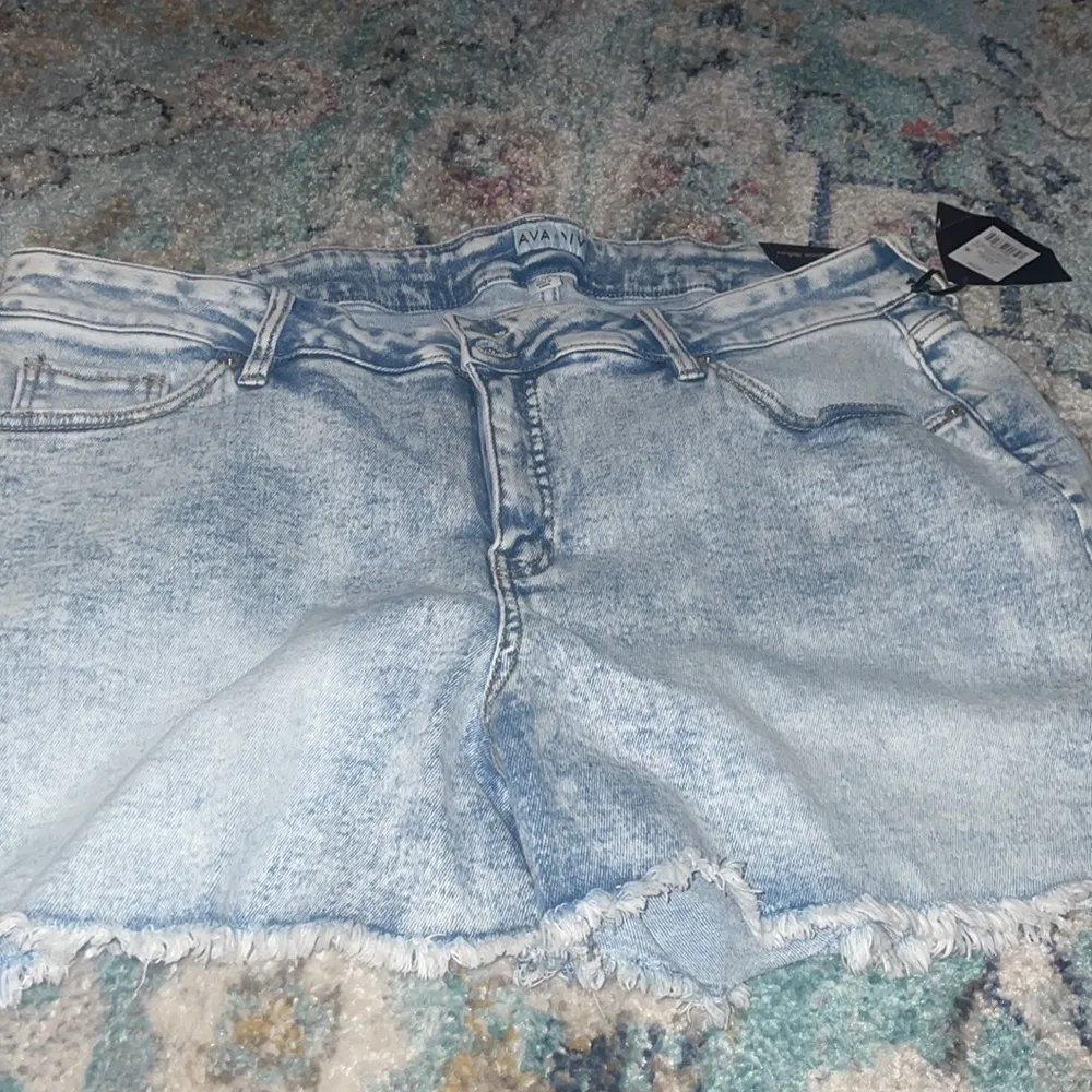 New Ava and Viv stone wash denim frayed hem line size 18w - Image 9