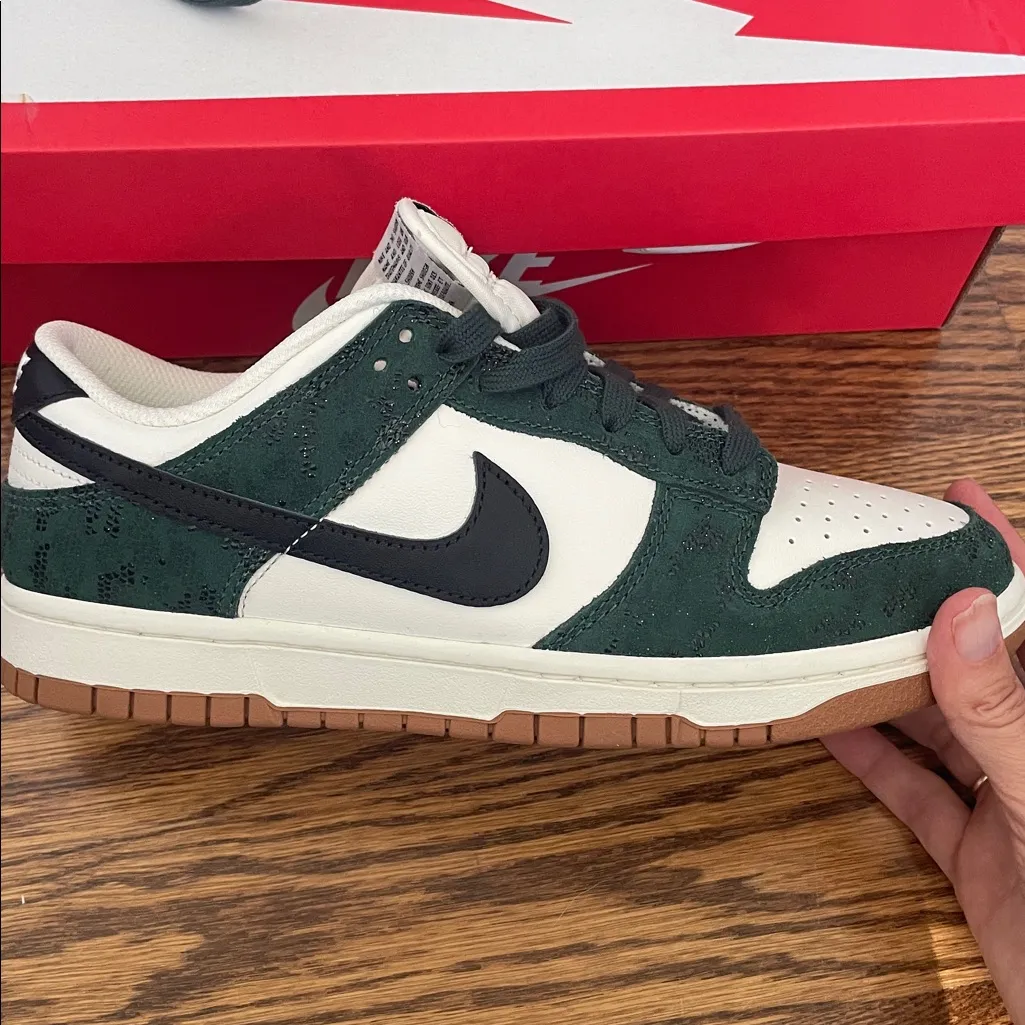 NIB Nike Dunk Low - Green Snake - Pro Green Black Sail - Size 9 - Image 9