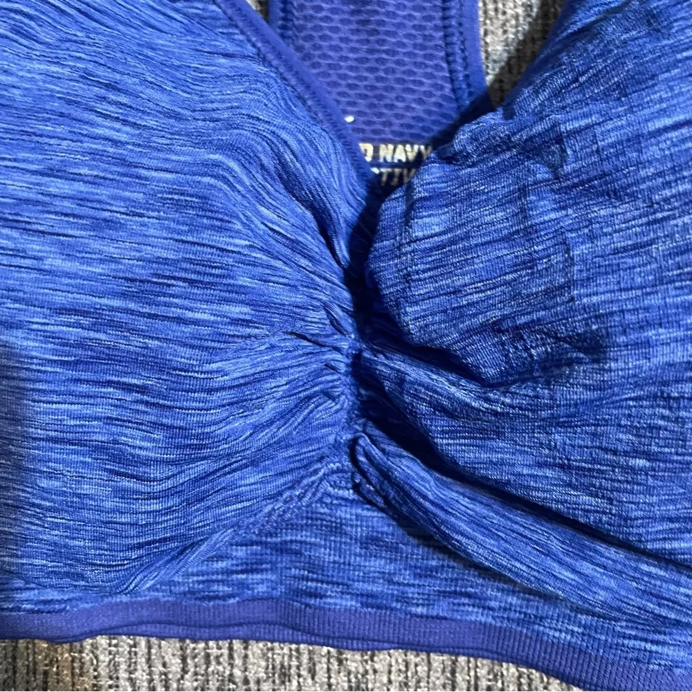Old Navy Active Sports Bra - Image 2