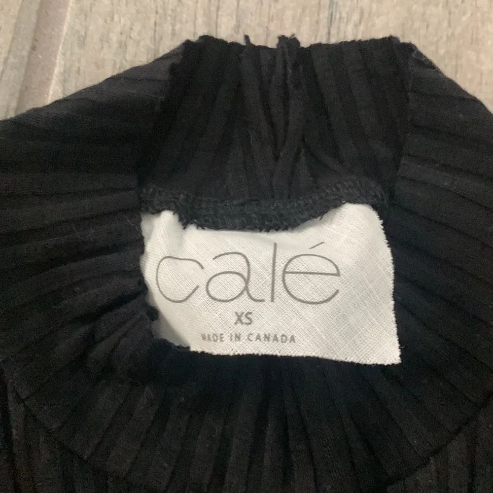 Cale black twist front tank top Size XS - Image 3