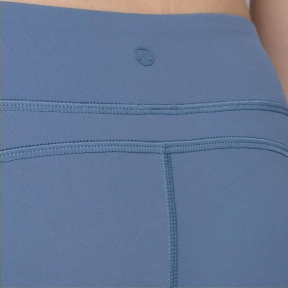 LULULEMON Cool To Street Crop in Blue Denim / Banana Leaf Blush Quartz - Image 6