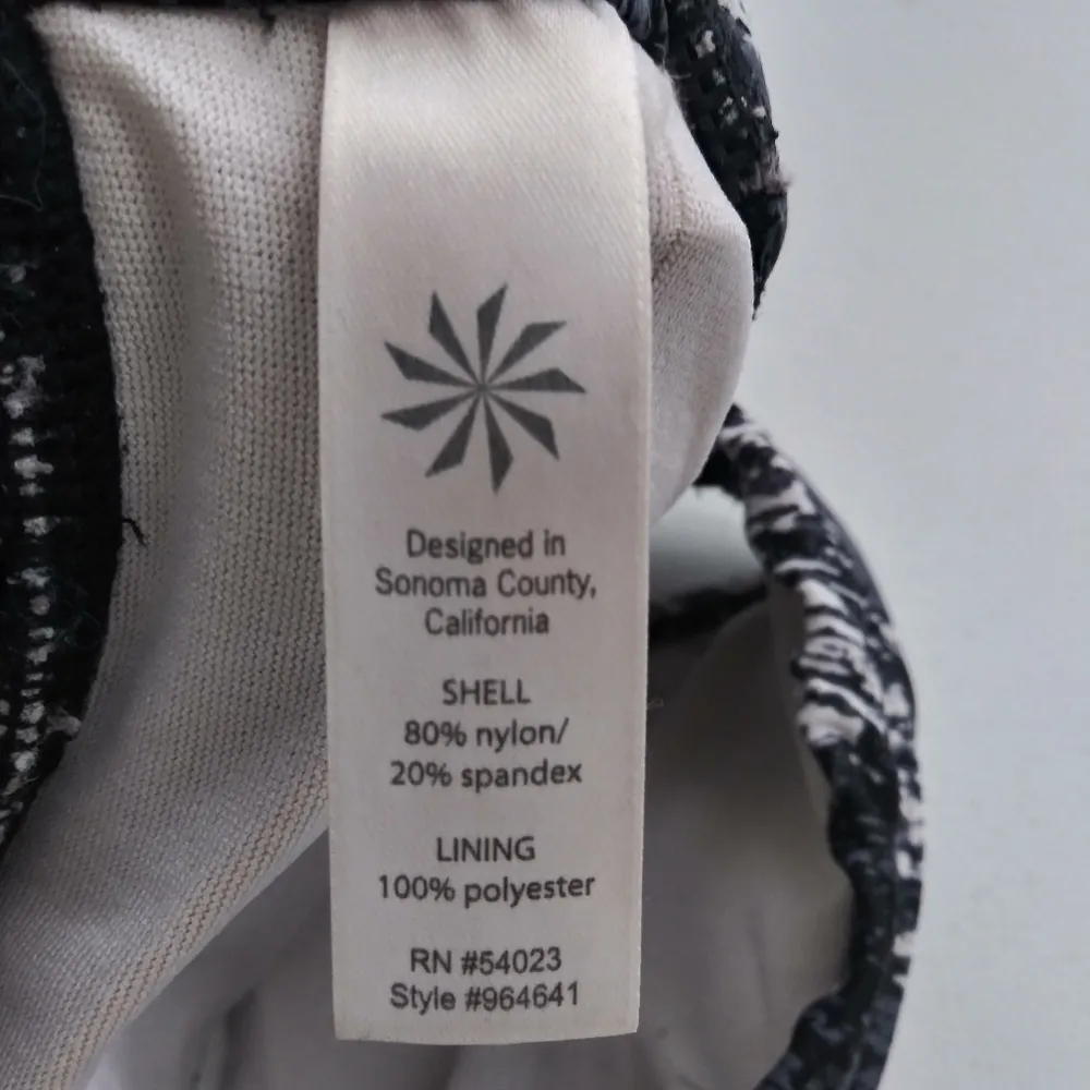 Athleta Black White Print Racer Back Athletic Sports Bra Size Small - Image 5