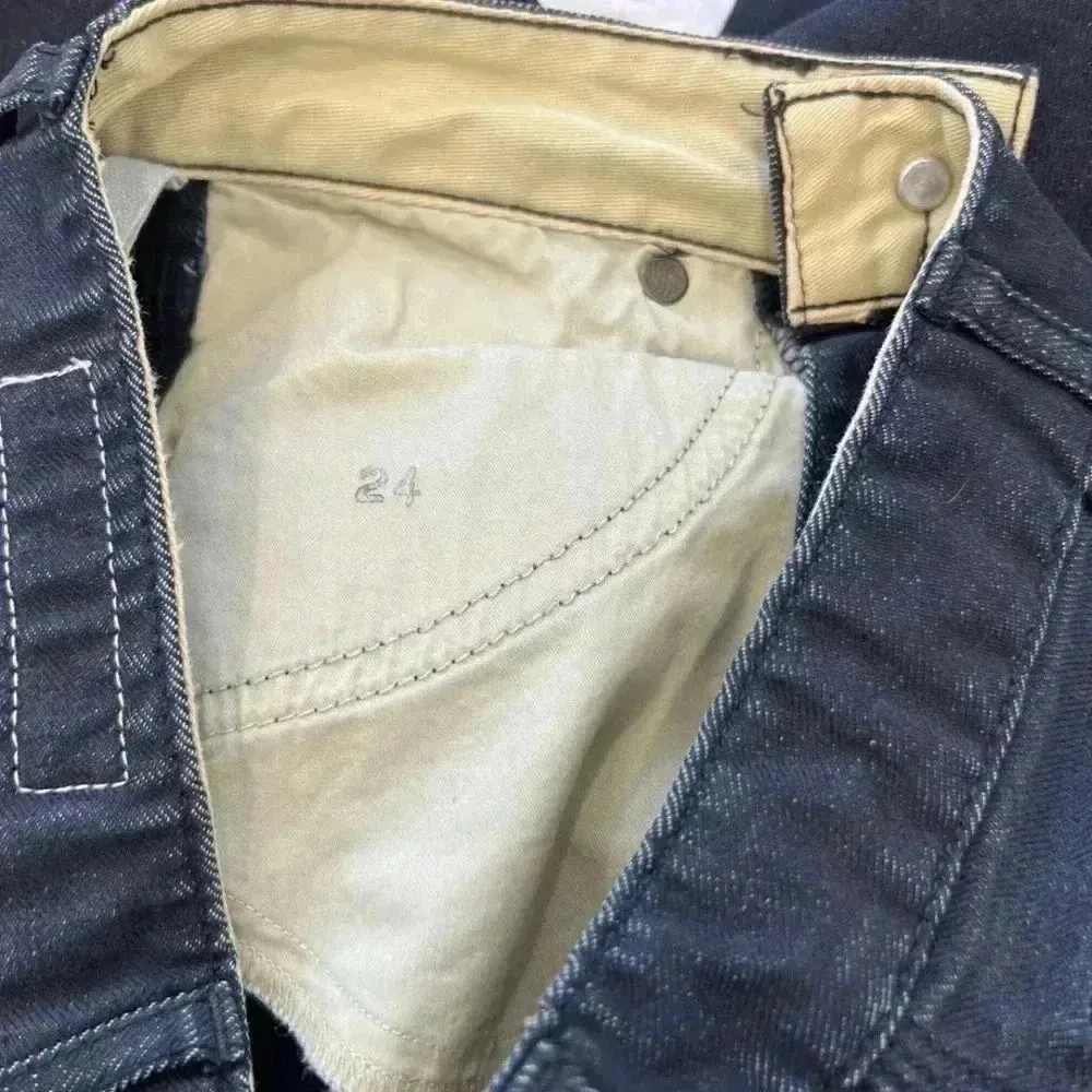 Rag & Bone New York Womens's/Girls Black Plush Jeans/Leggings Size 25 - Image 4