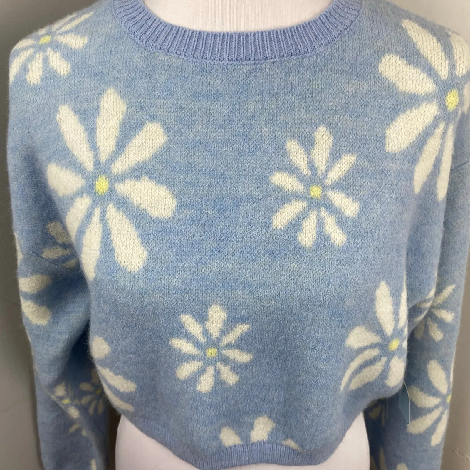 Witty Fox Blue Retro Floral Cropped Knit Sweater Large Daisy - Image 2