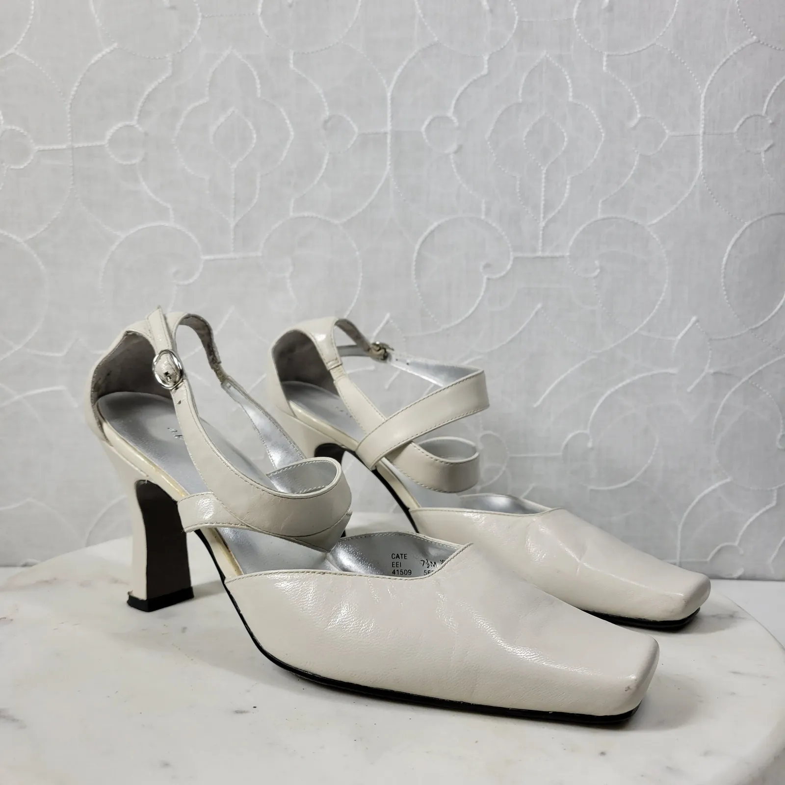 Apostrophe Cate Heels Womens 7.5 White Leather Square Toe Bridal Wedding Party - Image 3