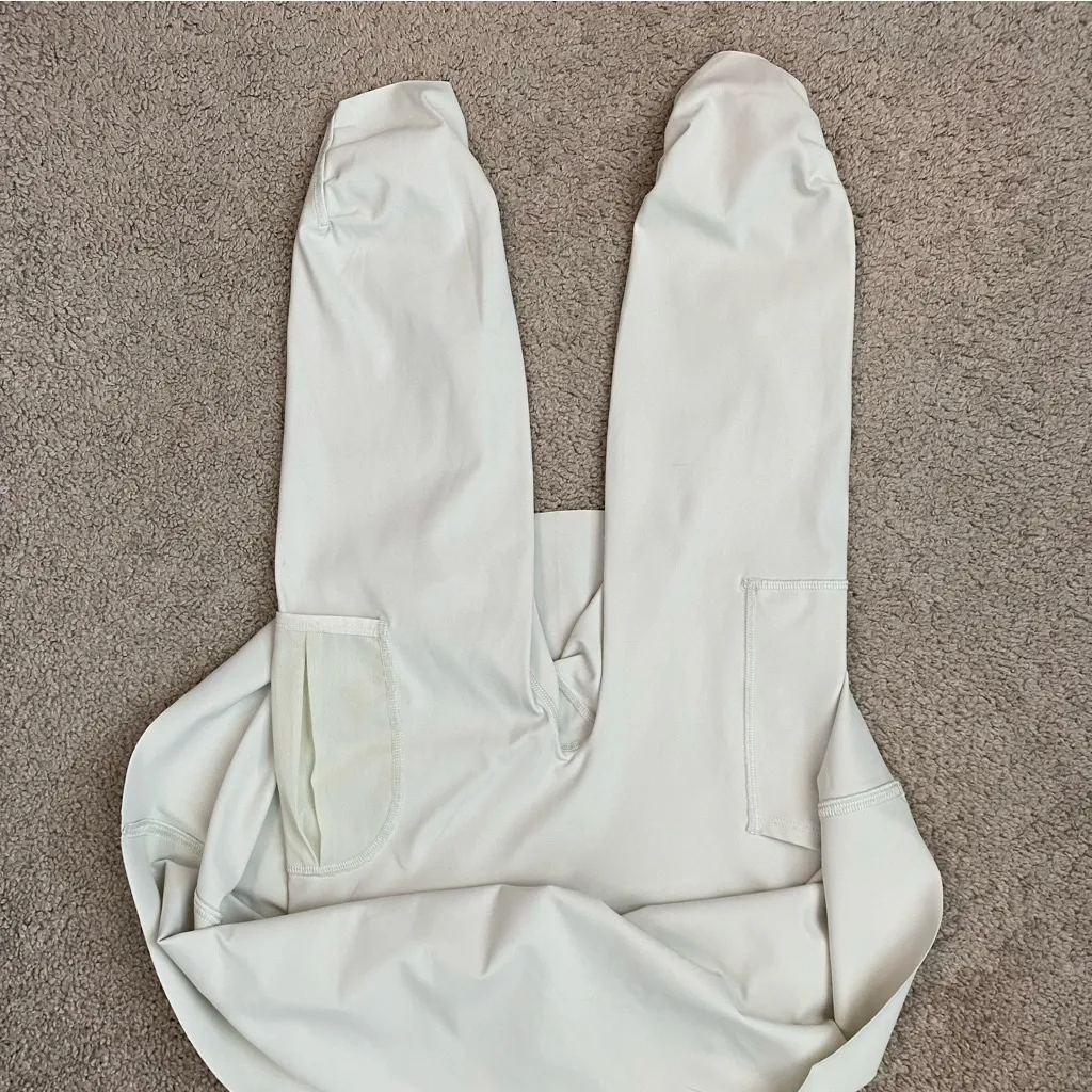 Spanx Booty Boost Skirt Leggings Skort White‎ Cloud XS - Image 7