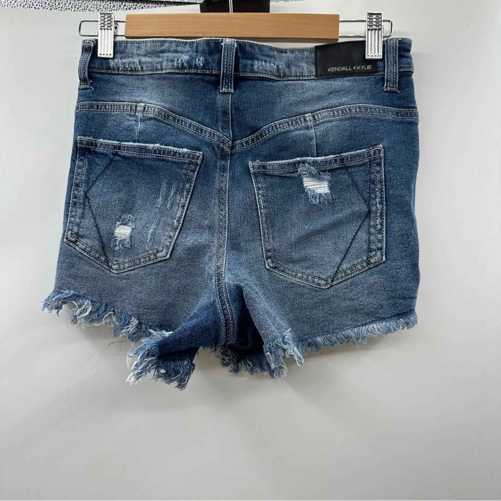 Kendall & Kylie Medium Wash Mid Rise Distressed Shorts Size 28‎ - Image 2