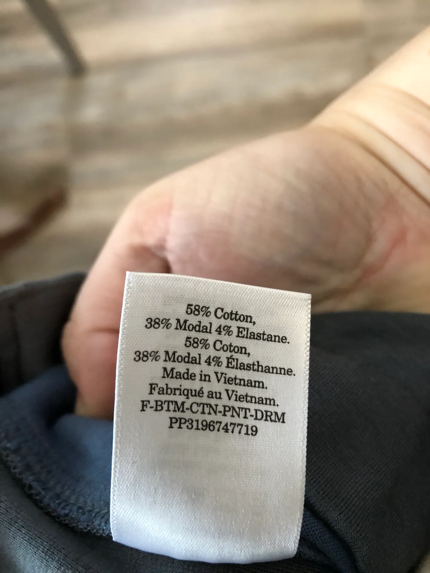 Everlane Dream Pant NWT, small, dark gray inseam is 27 - Image 4