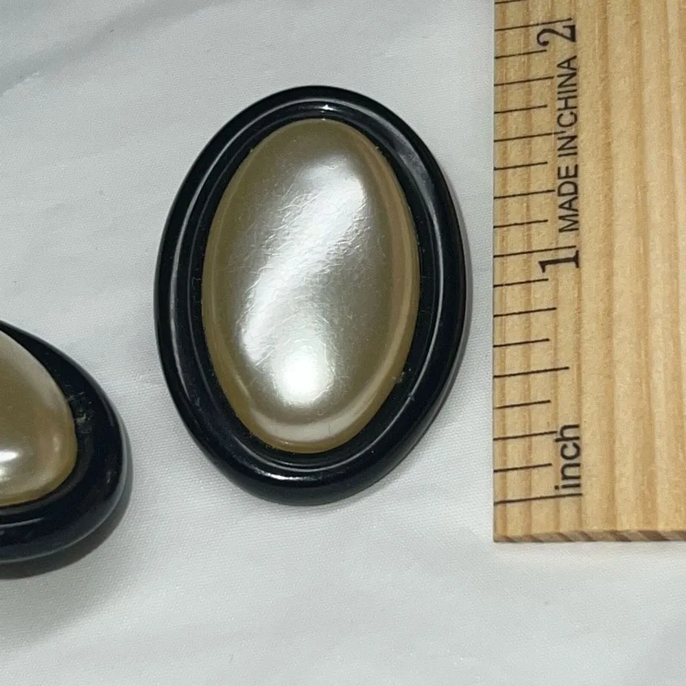 Vintage Coralee Faux Pearl Button Clip Earrings‎ Black - Image 7