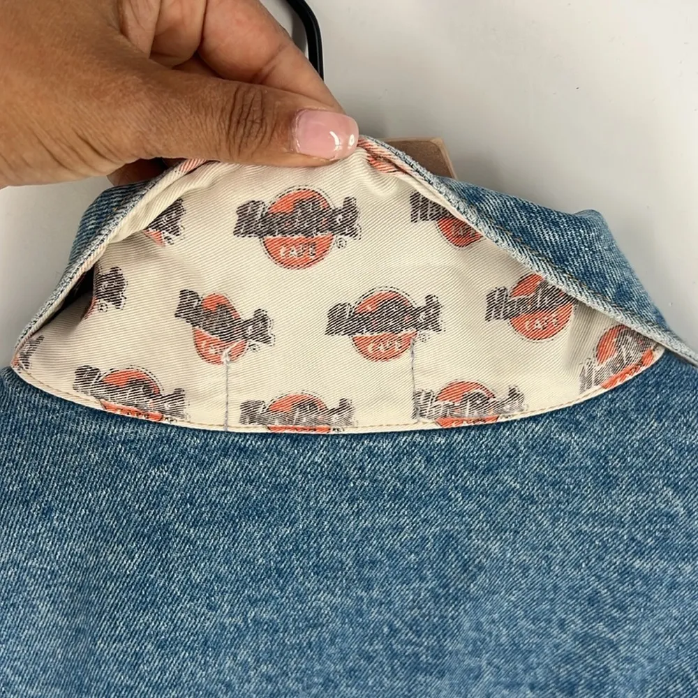 Hard Rock Cafe Singapore Medium‎ Wash Blue Denim Button Front Jacket - Image 11