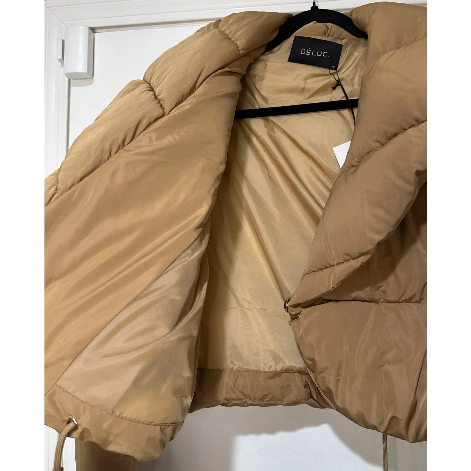 Deluc Gregory Quilted Crop Puffer Jacket Caramel Size Small NWT Drawstrings Tan - Image 8