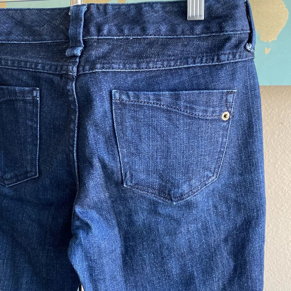 Express Women’s size 0s low rise straight leg dark wash short petite jeans - Image 5